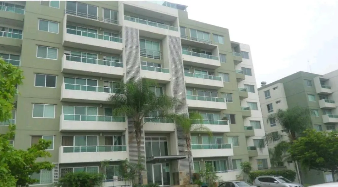 La Vista Towers location